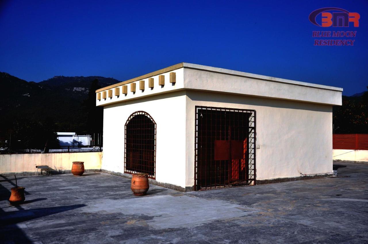 Blue Moon Residency Hotel Islamabad Exterior photo